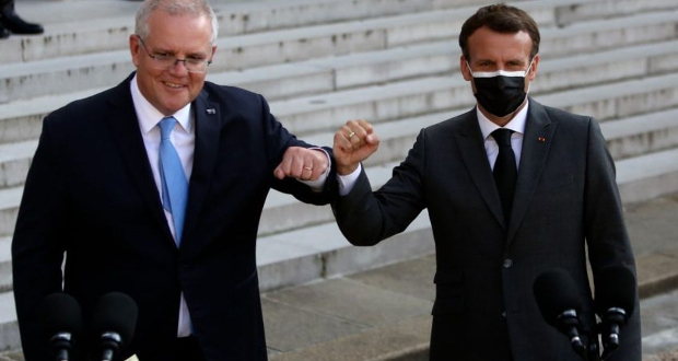 Australian Prime Minister Scott Morrison with French President Emmanuel Macron in Paris in June. Photo: Rafael Yaghobzadeh/AP