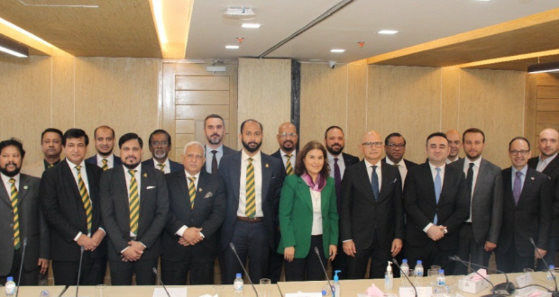 The delegation from Turkey-Bangladesh Business Council with the Dhaka Chamber of Commerce and Industry (DCCI) President Rizwan Rahman. Pthoto: Collected