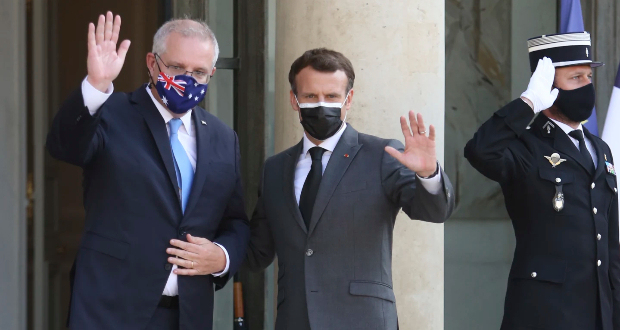 Keeping the French option alive: Prime Minister Scott Morrison with French President Emmanuel Macron before their June 2021 meeting at the Elysee Palace in Paris.