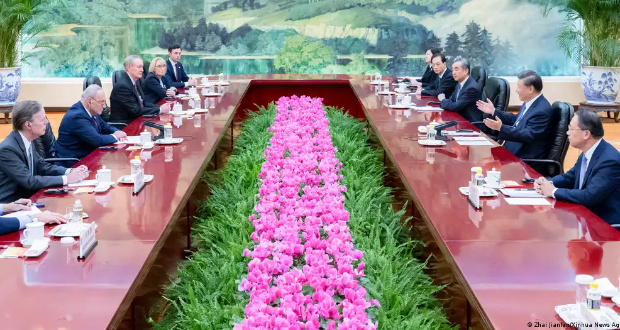 Chinese President Xi Jinping told his American guests there were '1,000 reasons to improve China-US relations, but not one to ruin them'Image: Zhai Jianlan/Xinhua News Agency/picture allianc