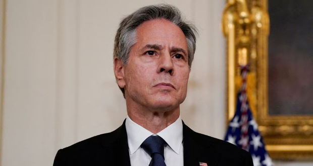 U.S. Secretary of State Antony Blinken looks on, as U.S. President Joe Biden (not pictured) speaks about the conflict in Israel, after Hamas launched its biggest attack in decades, while making a statement about the crisis, at the White House in Washington, U.S. October 7, 2023. REUTERS/Elizabeth Frantz/File Photo Acquire Licensing Rights