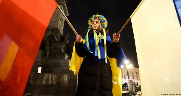 Ukrainians in Poland still regularly protest the war in their country. Pictured here: a woman takes part in a protest in Krakow in March 2023Image: Jakub Porzycki/NurPhoto
