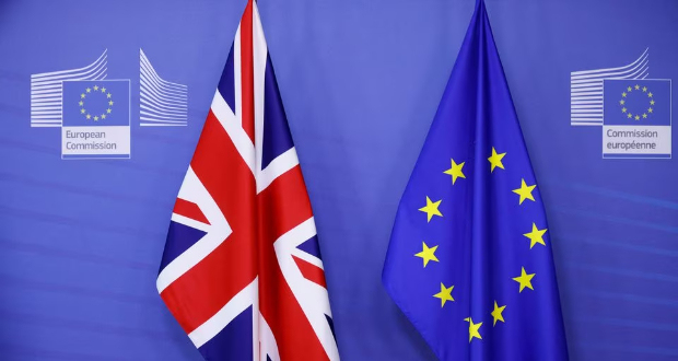 European Commission Vice President Maros?Sefcovic?welcomes British Foreign Secretary?James?Cleverly?in Brussels, Belgium, February 17, 2023. REUTERS/Johanna Geron
