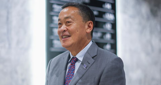 FILE PHOTO-Pheu Thai's Srettha Thavisin arrives at the party headquarters before a royal endorsement ceremony after Thailand's parliament voted in favour of his prime ministerial candidacy, in Bangkok, Thailand August 23, 2023. REUTERS/Athit Perawongmetha/File Photo