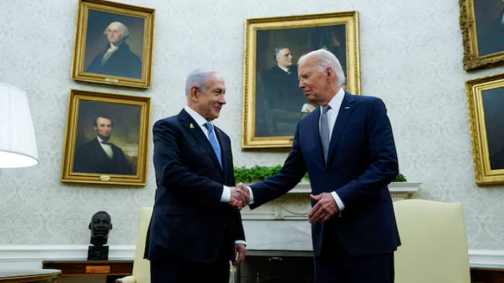 U.S. President Joe Biden meets with Israeli Prime Minister Benjamin Netanyahu in the Oval Office at the White House in Washington, U.S., July 25, 2024. REUTERS/Elizabeth Frantz/File Photo