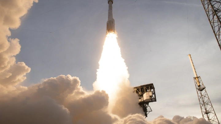 Photo: Joel Kowsky/NASA via Getty Images