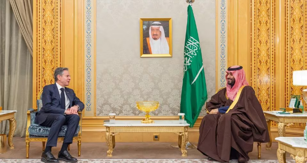 U.S. Secretary of State Antony Blinken meets Saudi Crown Prince Mohammed bin Salman, in Riyadh, Saudi Arabia, February 5, 2024. Saudi Press Agency/Handout via REUTERS/ File photo