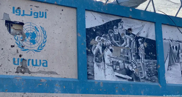 UNRWA is the international organization providing the most aid in the besieged Gaza StripImage: Karam Hassan/Anadolu/picture alliance